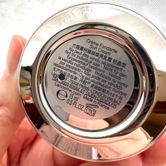 NWT Lancôme Absolue Soft Cream Revitalizing & Brightening Moisturizer 15ml - Picture 6 of 8